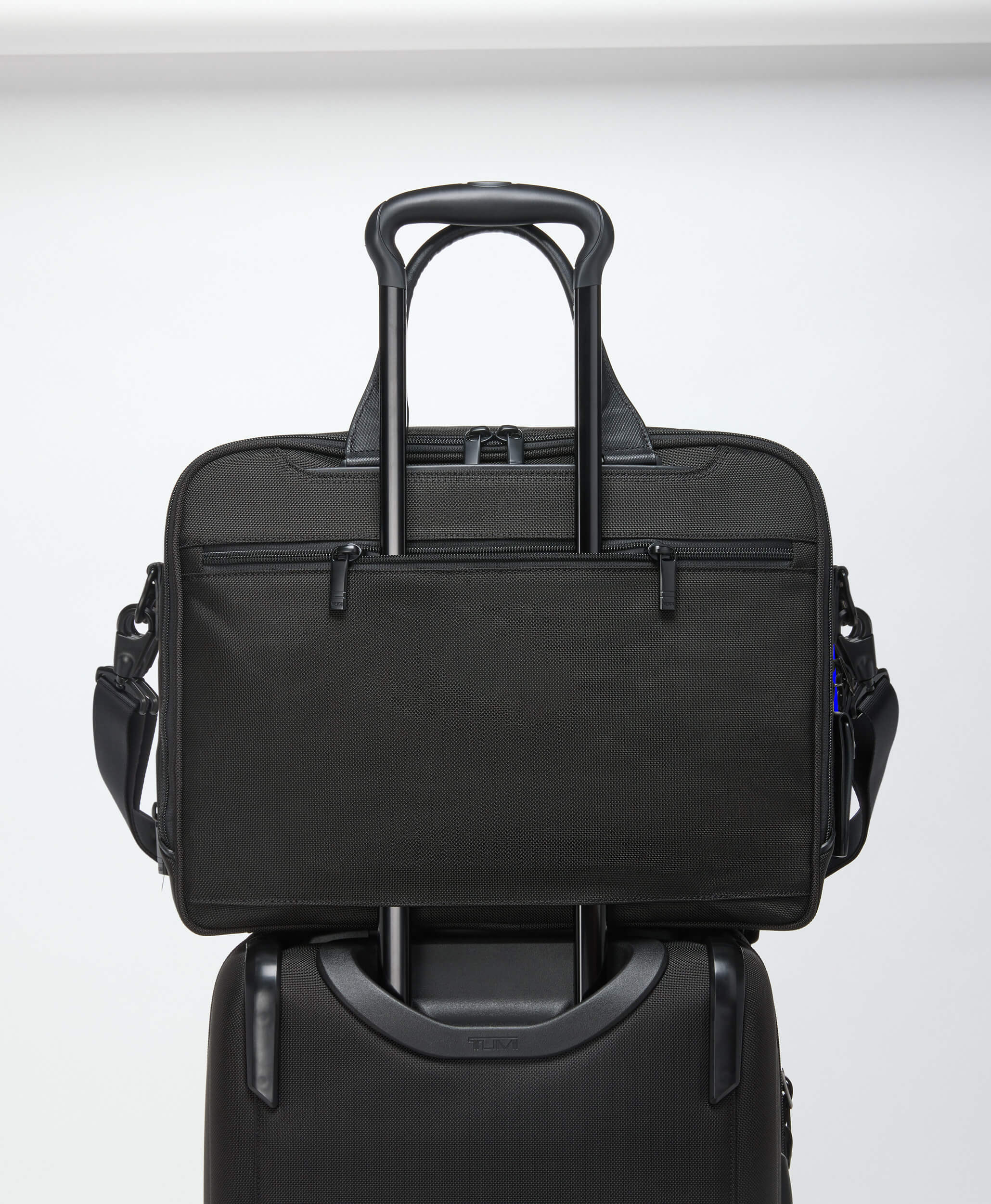TUMI Alpha 4 Medium 15" Aktentasche black TUMI Alpha 4 Medium 15" Aktentasche black