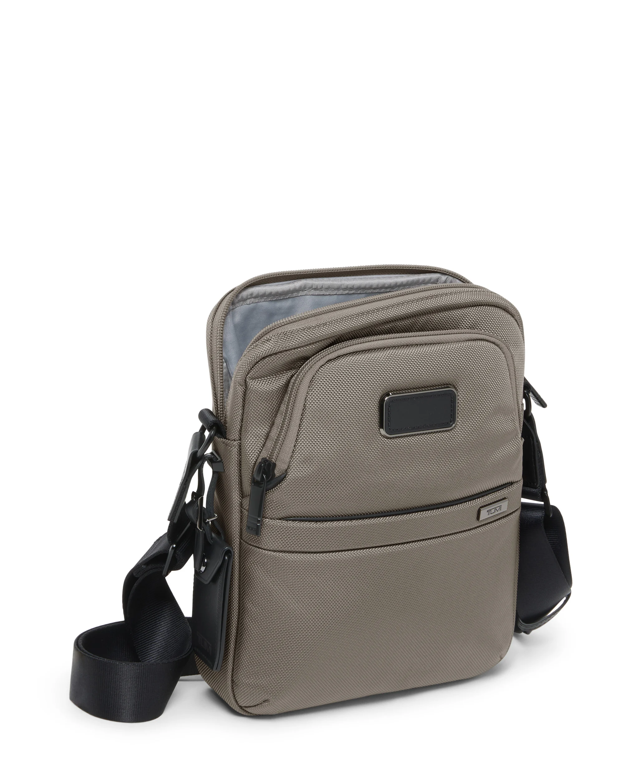TUMI Alpha 4 mittlere Umhängetasche grey alloy TUMI Alpha 4 mittlere Umhängetasche grey alloy